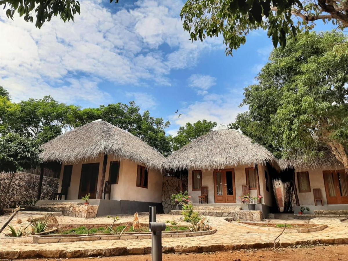 נמבראלה Mulia Bungalows מראה חיצוני תמונה