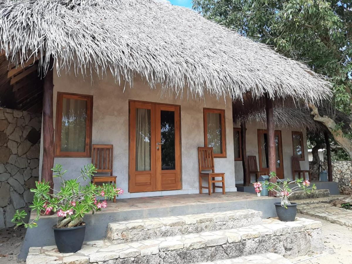 נמבראלה Mulia Bungalows מראה חיצוני תמונה
