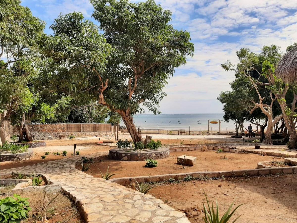 נמבראלה Mulia Bungalows מראה חיצוני תמונה