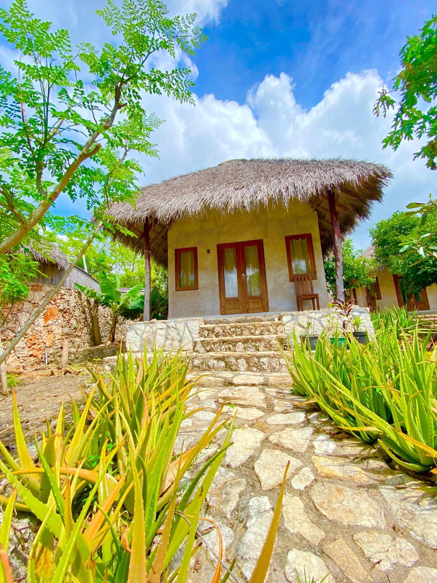 נמבראלה Mulia Bungalows מראה חיצוני תמונה